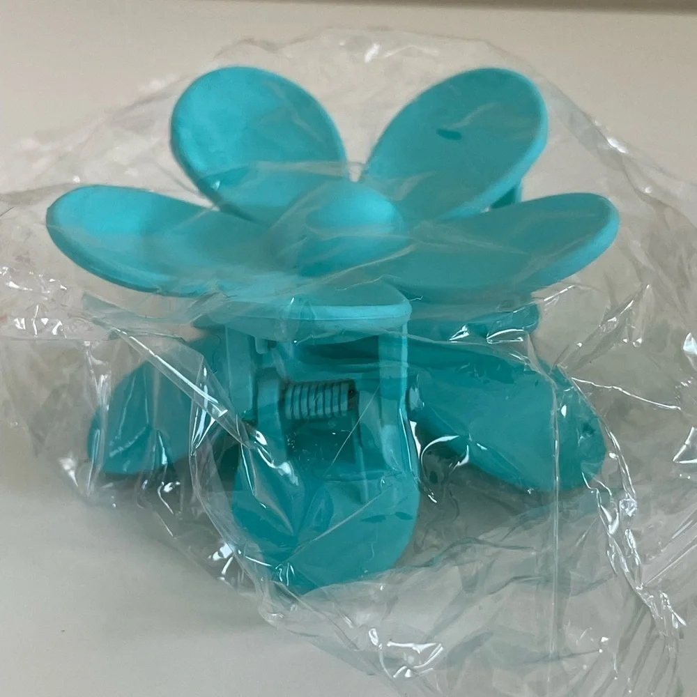 Large Flower Hair Accessories Claw Hair Clips Set of 2 Green & Teal Blue